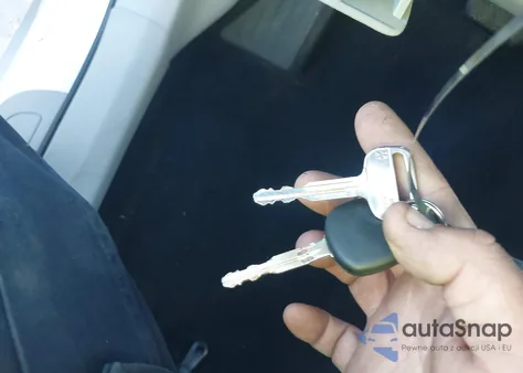 2013 Toyota Corolla Le из США, поврежденный, VIN 5YFBU4EE5DP131719